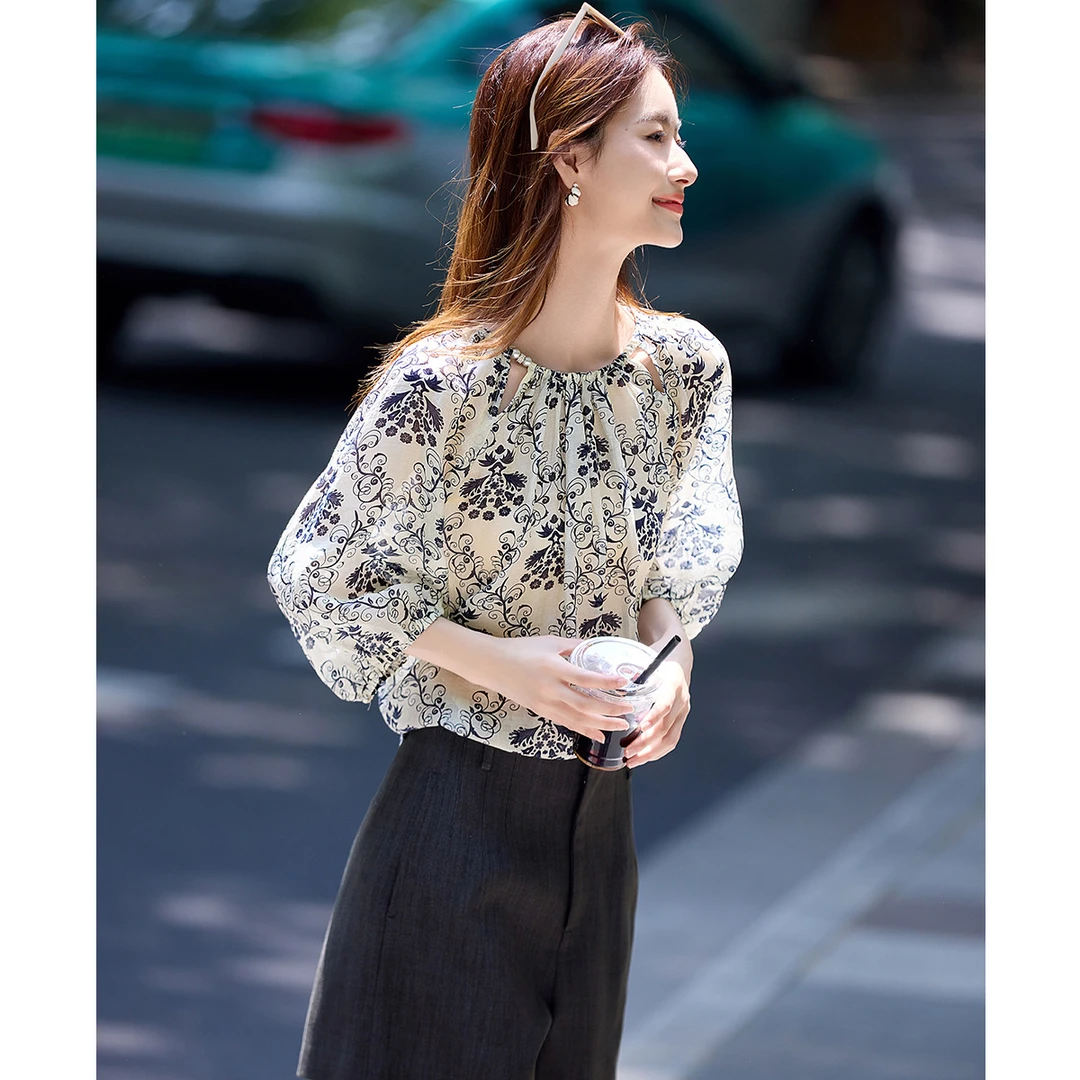 SS1986名媛风印花镂空洋气圆领上衣年夏新优雅气质公主袖衬衫衬衣