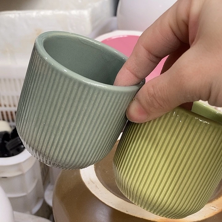 摆件陶盆有孔 瑕疵介意勿拍