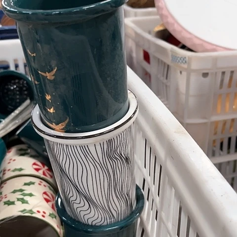 微瑕，不能明火，默认发2个筷子筒口径8，高度12