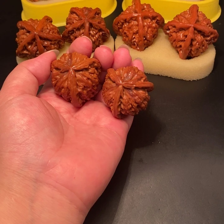 T***M手串/手链核桃工艺三棱