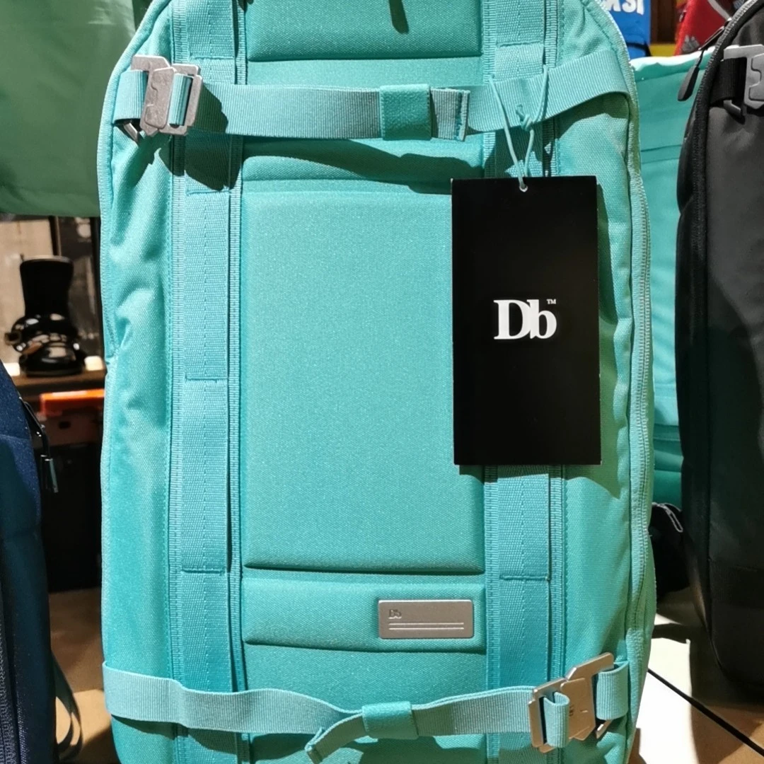 DB【滑雪包21L双肩包 板包大容量防水耐磨