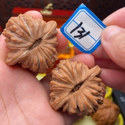 文玩核桃吊坠蓟县楼44.6