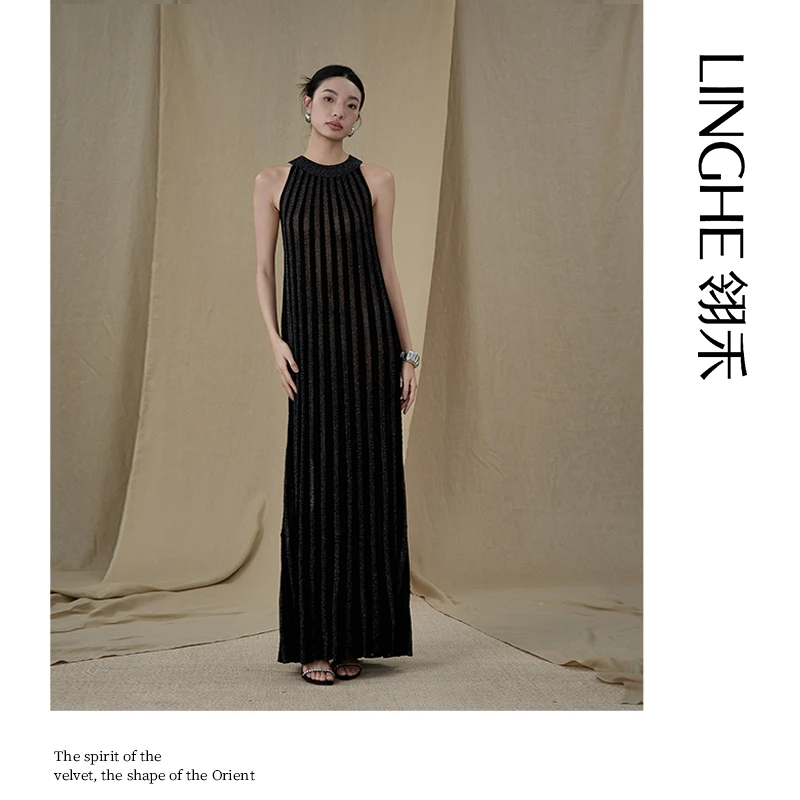 翎禾LINGHE-「清风叙」时尚静奢风复古气质轻奢挂脖针织长款连衣裙