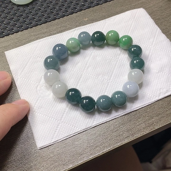 翡翠未镶嵌颈饰卡11.8