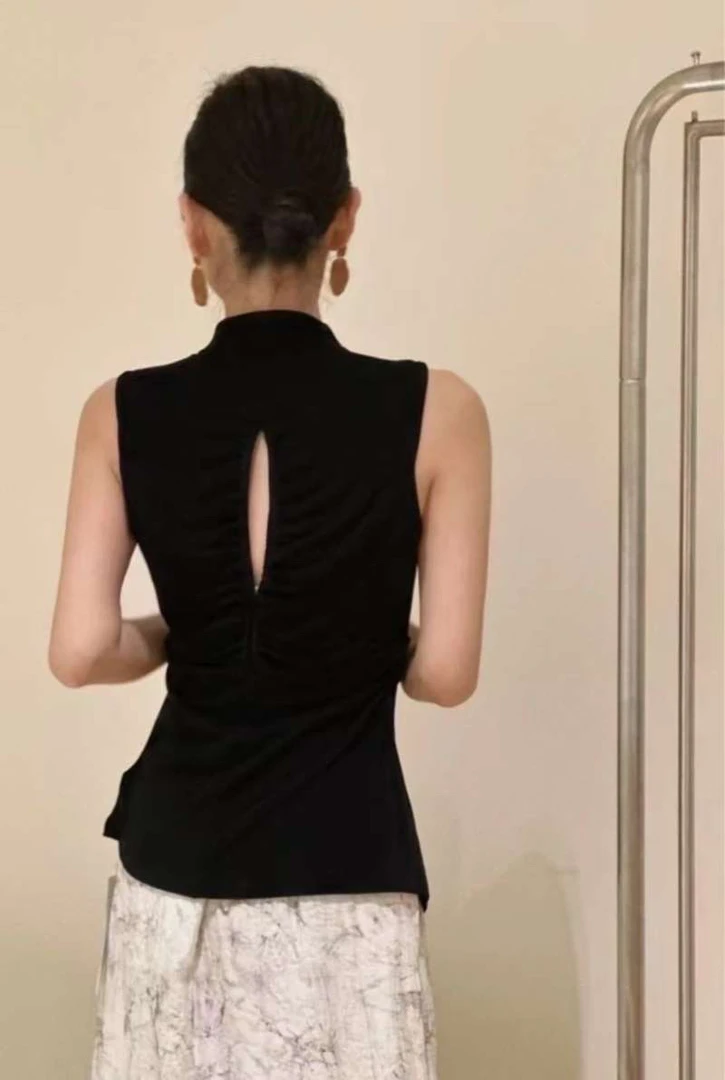 法式赫本风格黑色无袖露背开叉吊带背心女夏季百搭