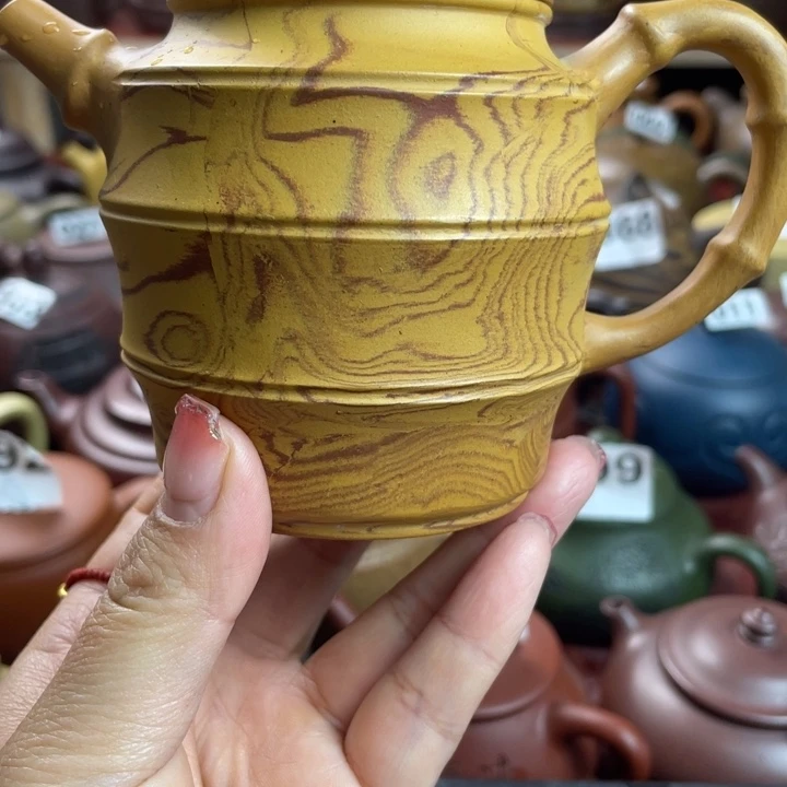 宜兴紫砂壶微瑕疵