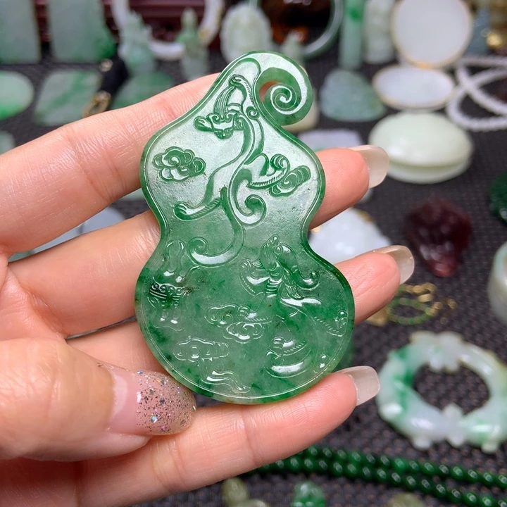 松***副翡翠未镶嵌挂件清