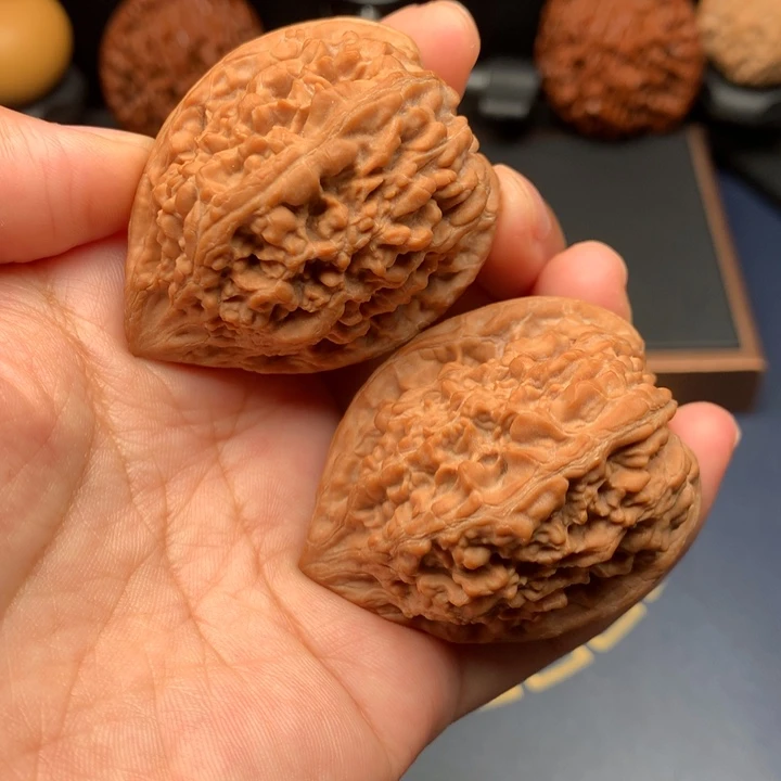 文玩核桃把件39全品野鸡心