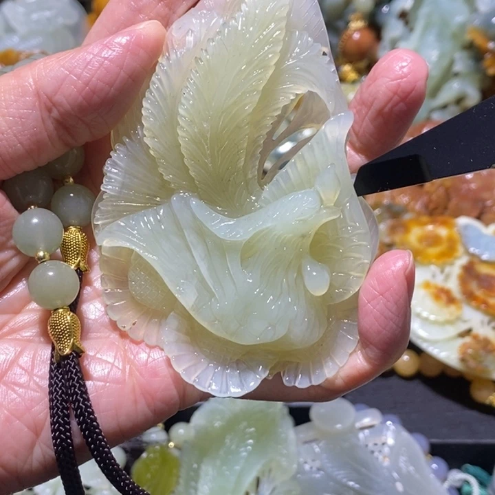 岫玉岫玉吊坠未镶嵌