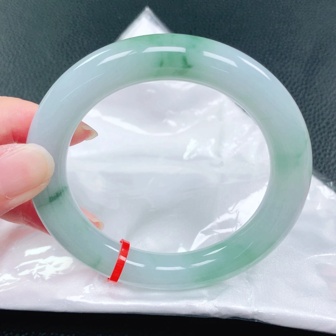 翡翠未镶嵌手镯57圈