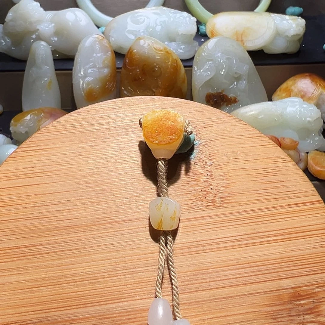 未镶嵌和田玉挂件