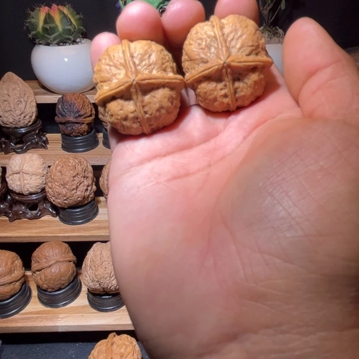 吊坠文玩核桃滇西32