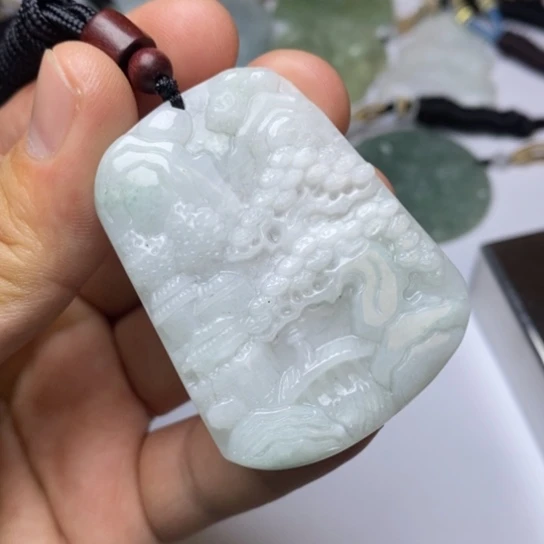 翡翠未镶嵌颈饰翡翠