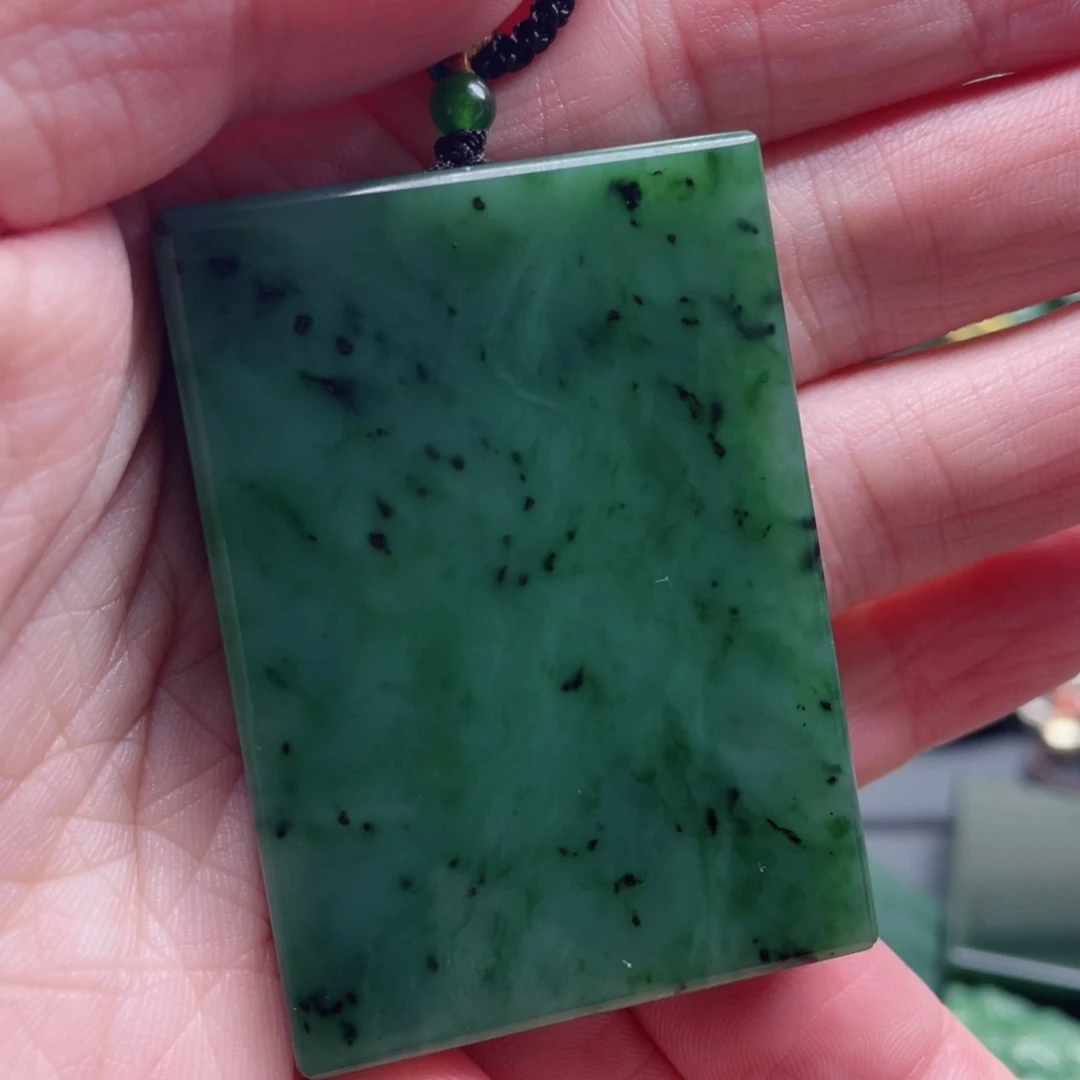 和田玉（碧玉）未镶嵌颈饰