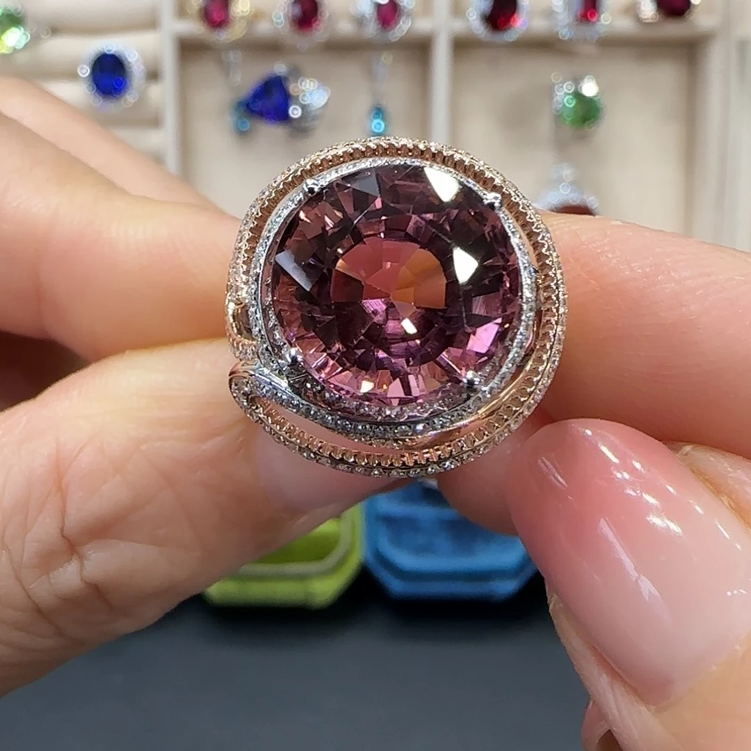 18K金镶嵌戒指碧玺10.75ct