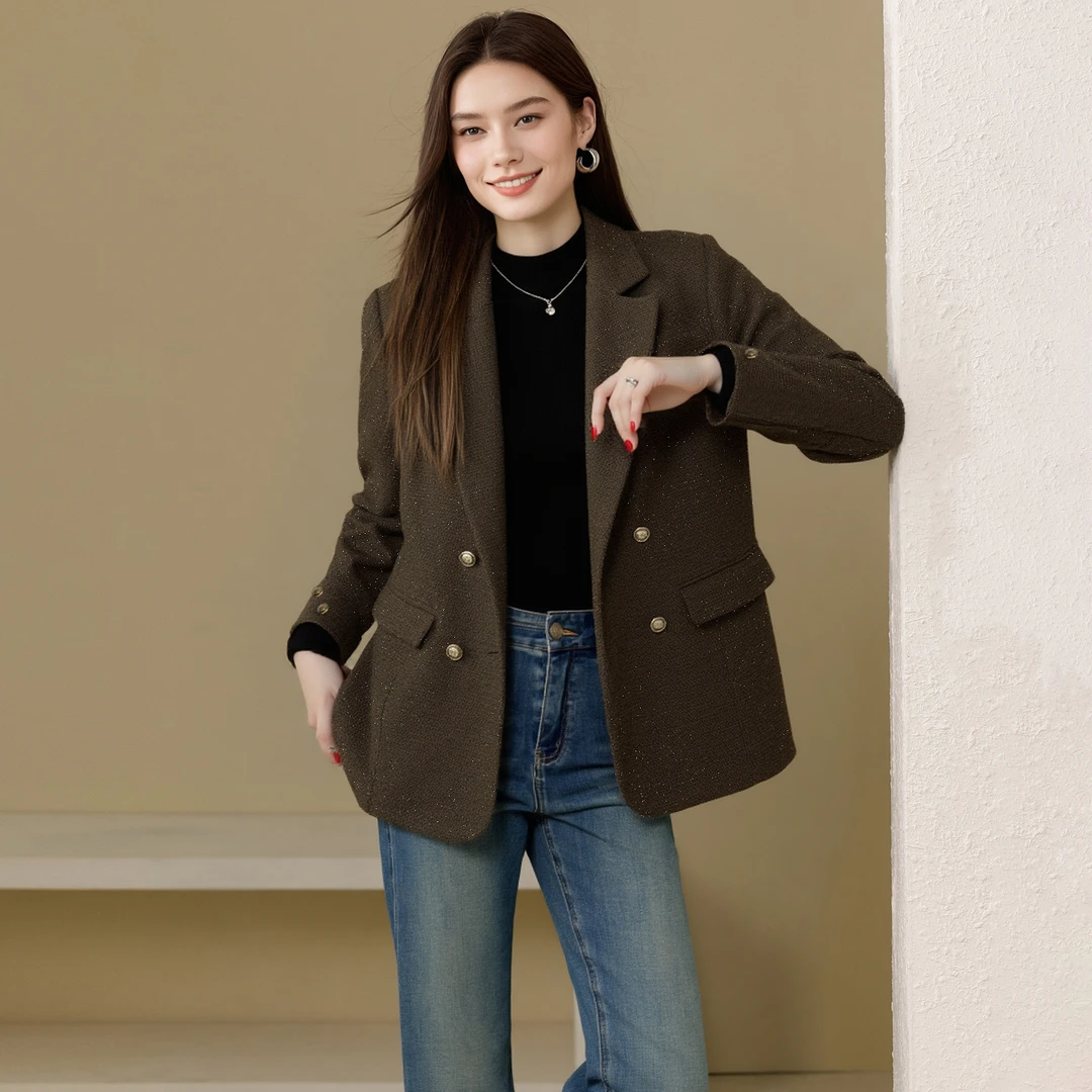 爱朴大码女装时尚简约减龄复古港风慵懒风时尚显瘦短外套女23497