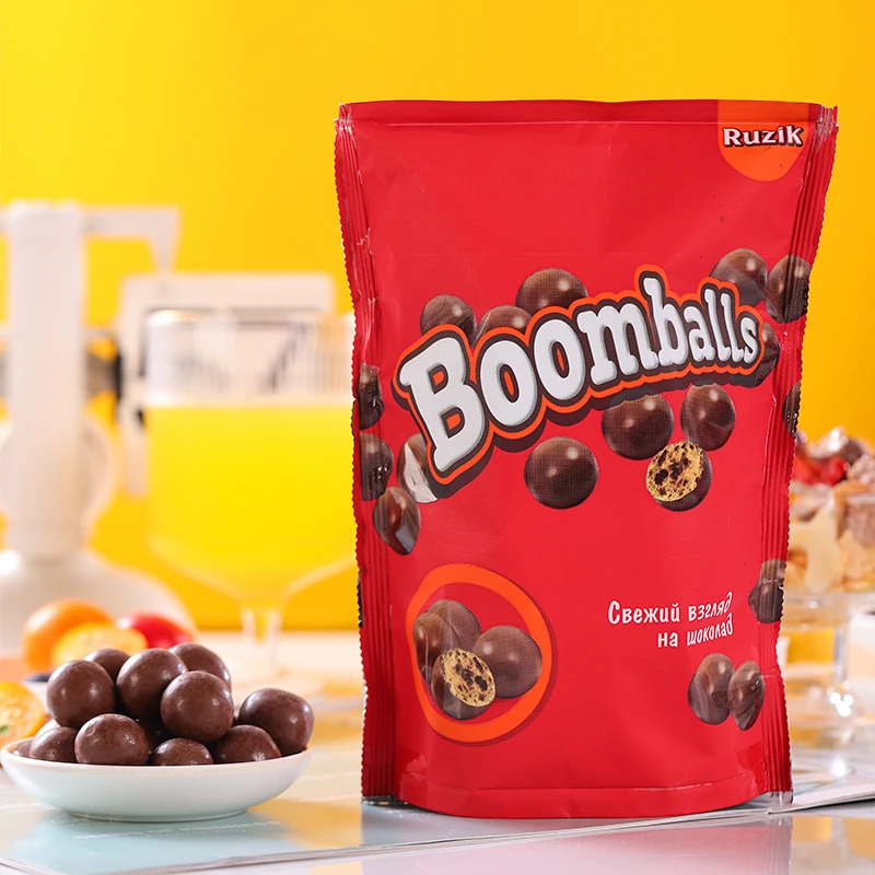 俄罗斯进口噜吉克牌Boomballs麦丽素巧克力脆心球100克装