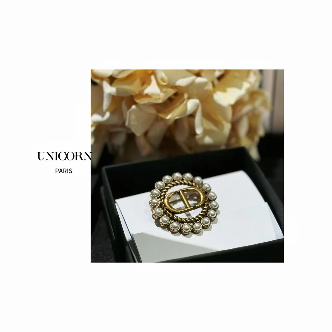 铜合金仿珍珠胸针 时尚做旧风太阳花胸针 XZ0028