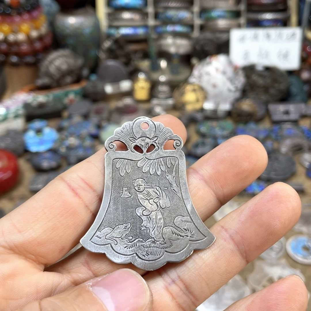 足银足银吊坠刘海戏金蟾