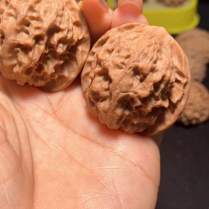 把件桃核玲珑全品头货