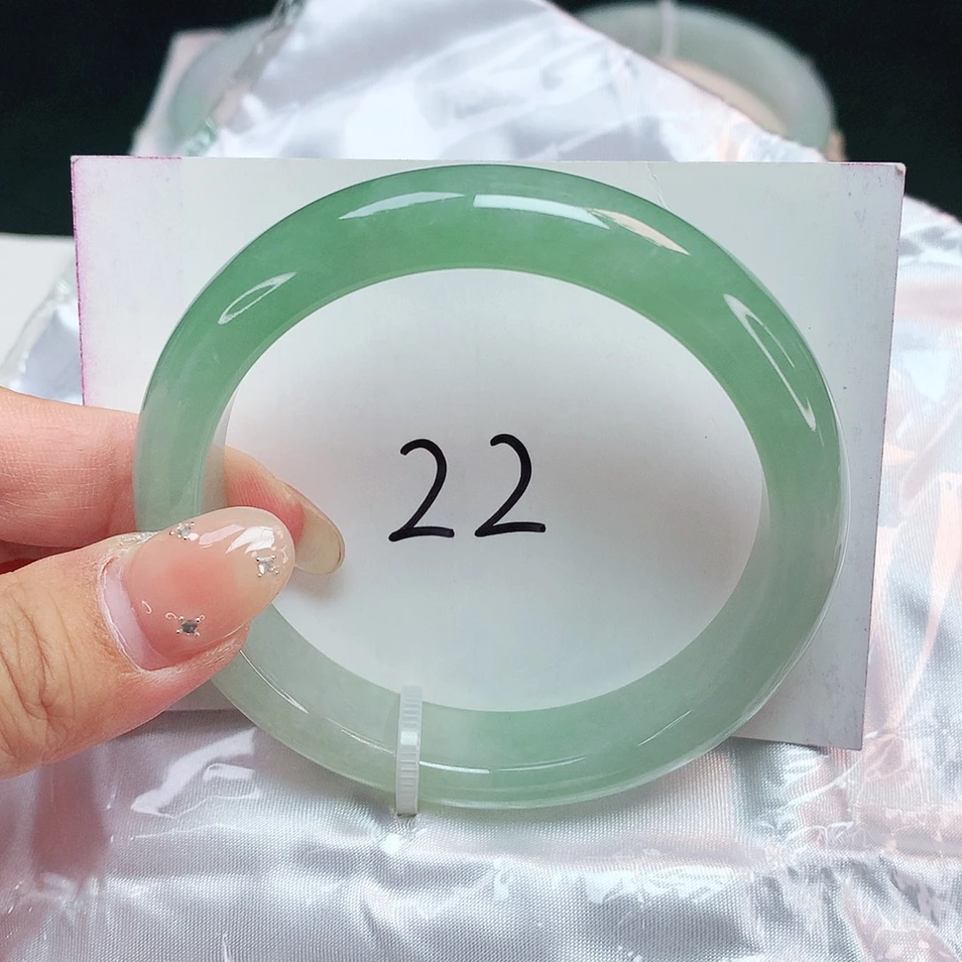 翡翠未镶嵌手镯正圈57:6