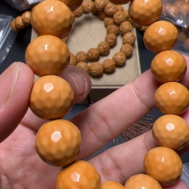 猴头核桃手串就来了