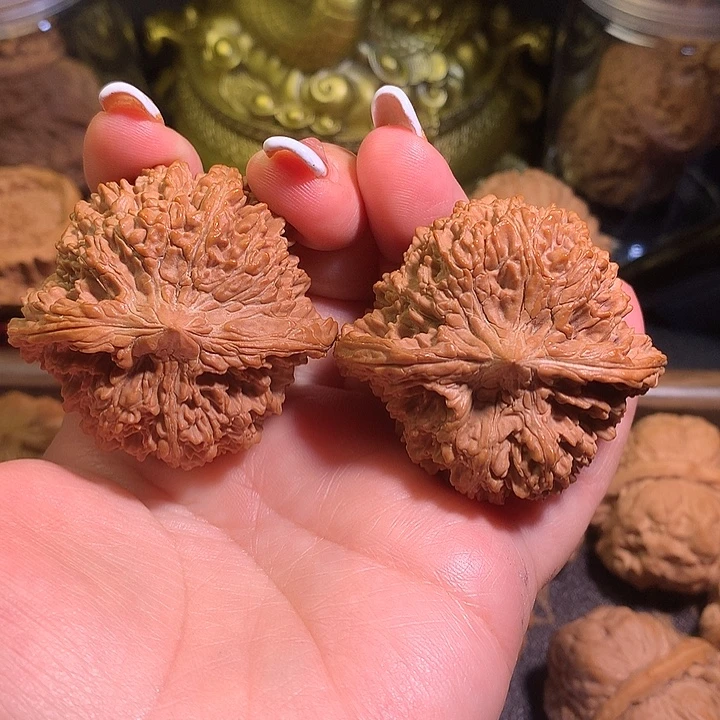 文玩核桃吊坠48尺全品凹底满天星