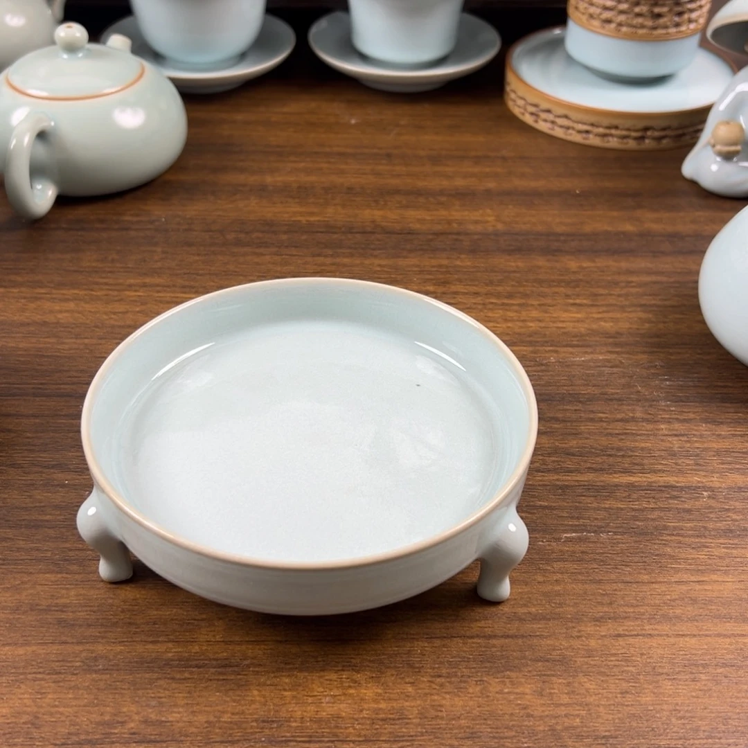 瓷摆件天青釉水三足洗微瑕