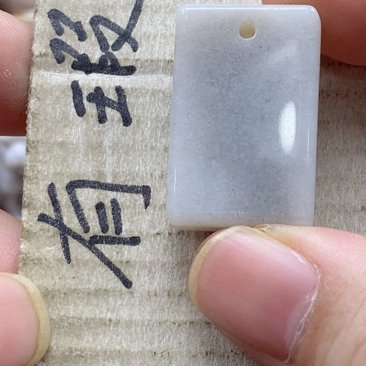 硅化珊瑚（珊瑚玉）颈饰未镶嵌5****3