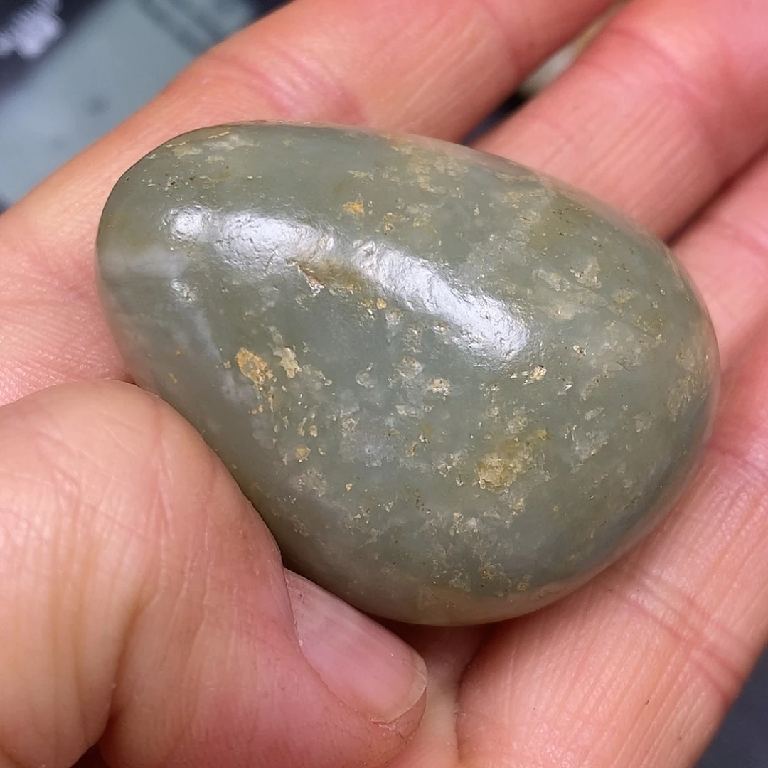 和田玉未镶嵌珠宝奇石