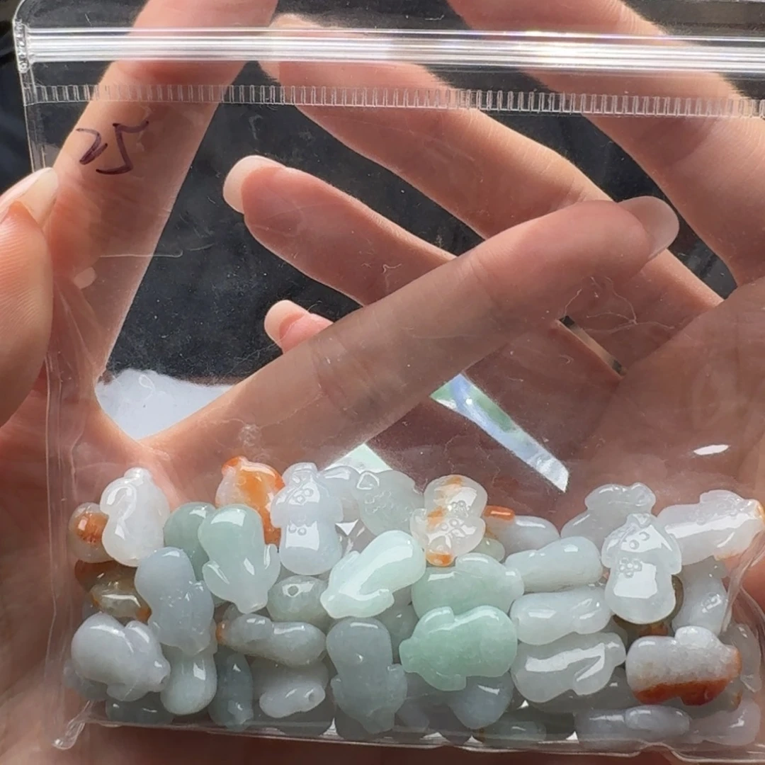 未镶嵌挂件翡翠福利1个，不包邮，拍邮费发货