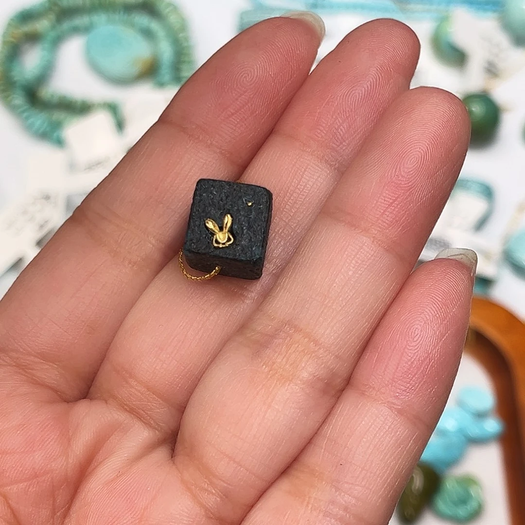 绿松石未镶嵌珠宝半成品