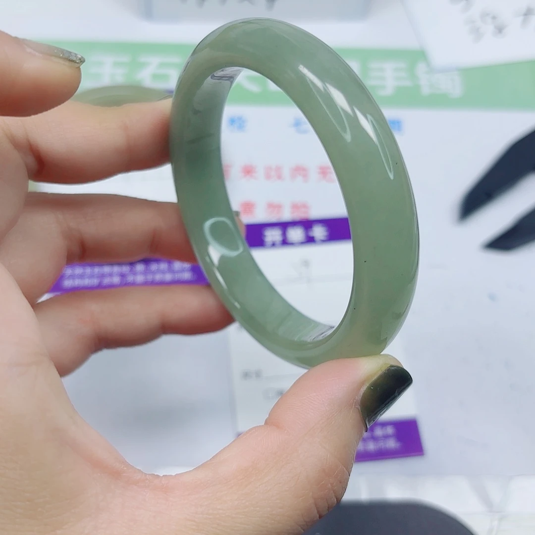 石英质玉未镶嵌手镯59/5657