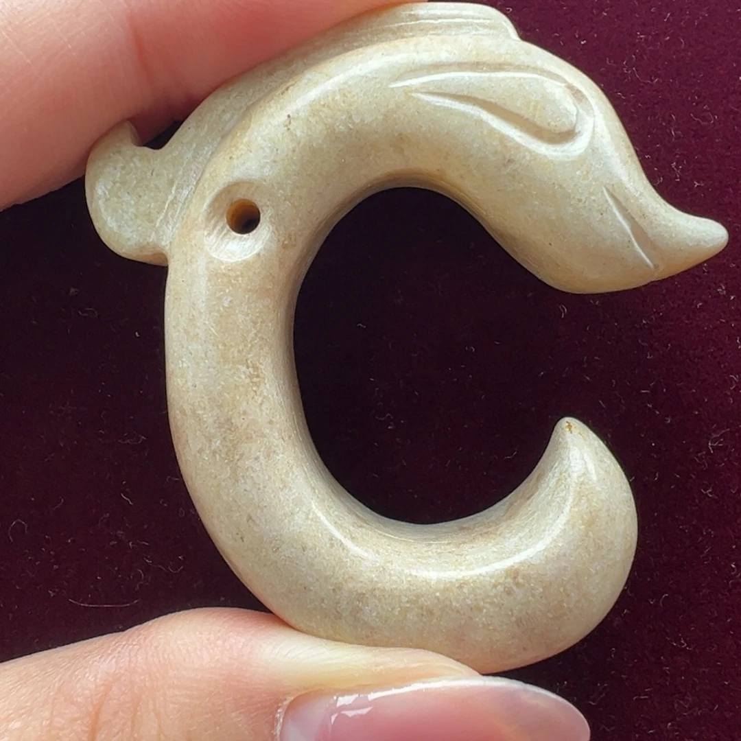 石英质玉未镶嵌颈饰