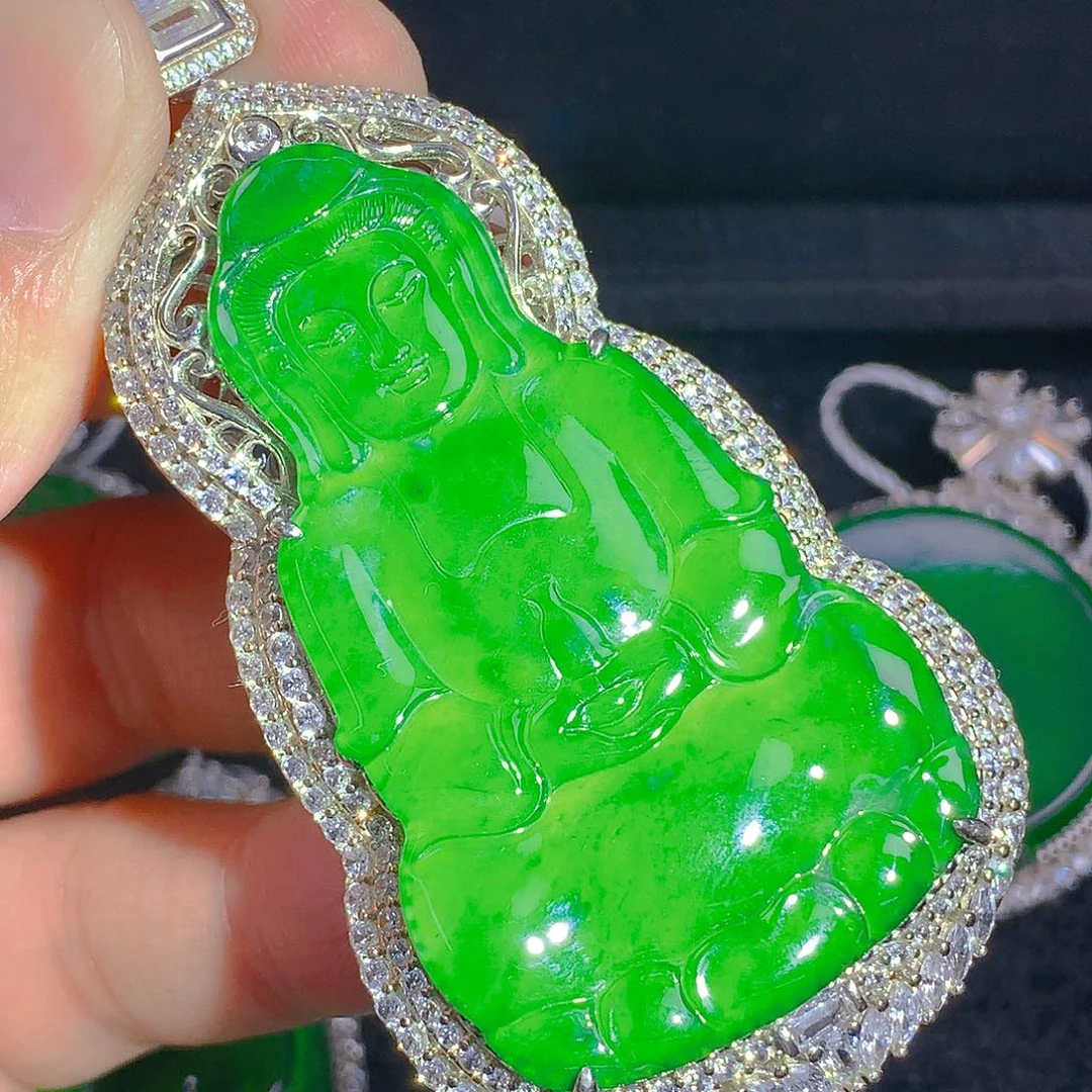 翡翠颈饰银S925镶嵌吊坠