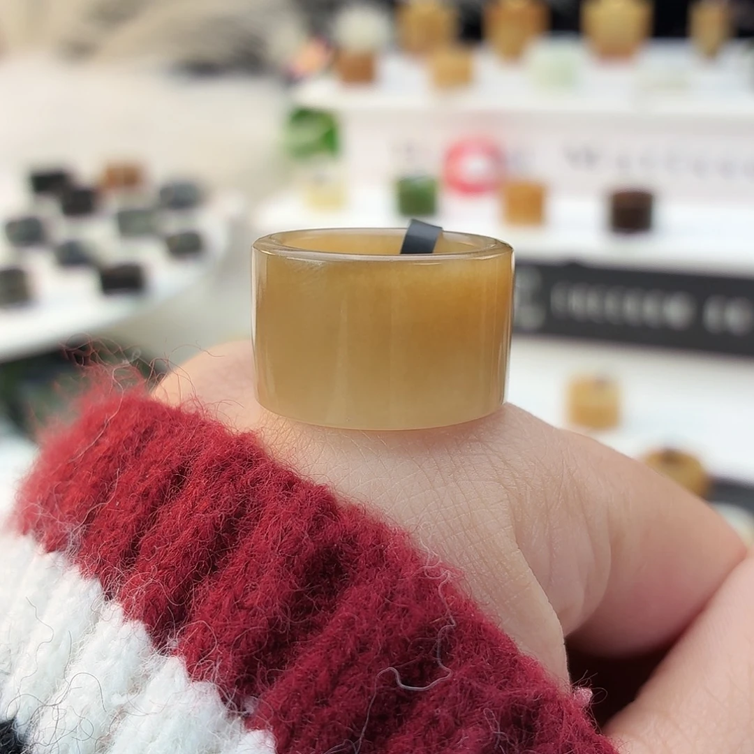 和田玉（糖玉）未镶嵌戒指i48咖糖圆切17.2mm