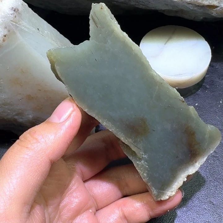 和田玉未镶嵌珠宝半成品