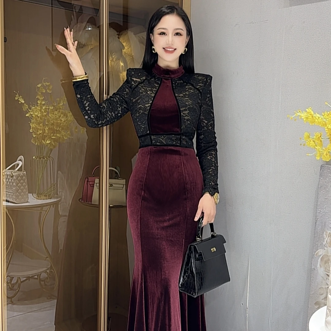 2025施施早秋款轻奢气质时尚显瘦丝绒半高领连衣裙99281