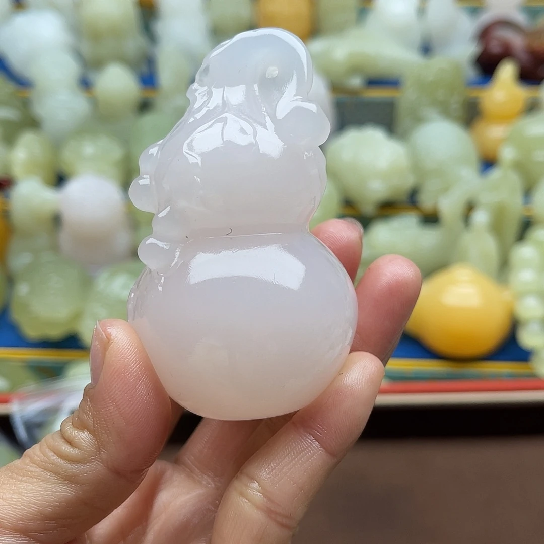 V***3玉天然桌面小摆件