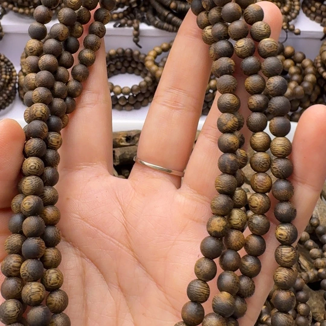 沉香沉香碎屑沉香乌身老料06 15克