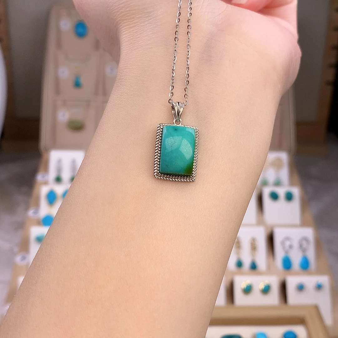 绿松石银S925镶嵌颈饰