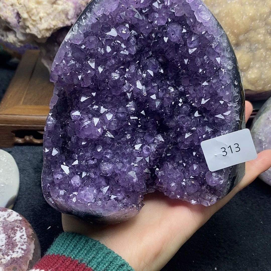 紫晶未镶嵌大型摆件（非配饰）