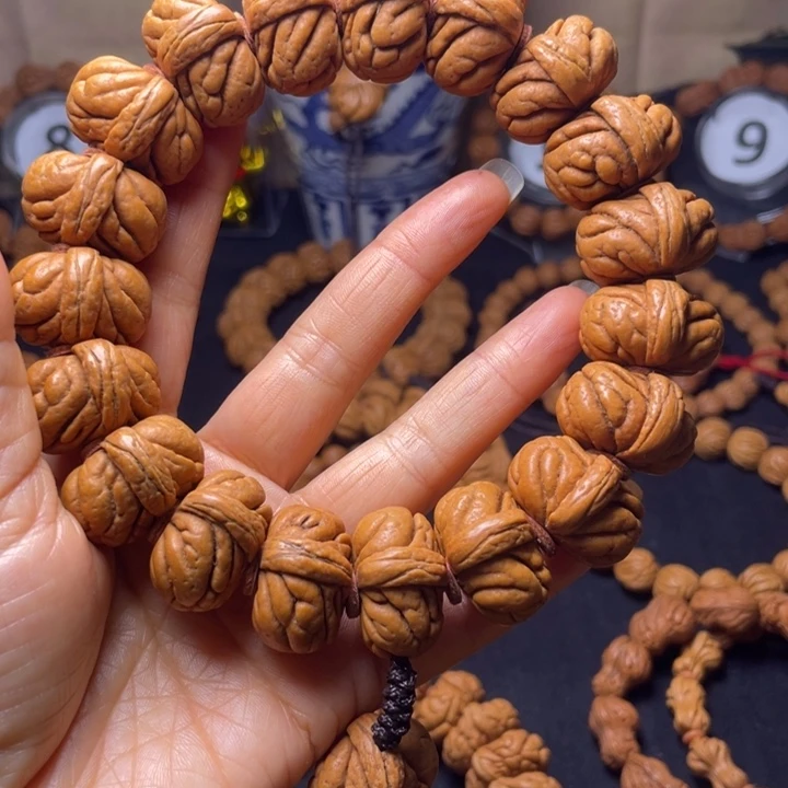 1***3桃核吊坠秦岭桃核手持