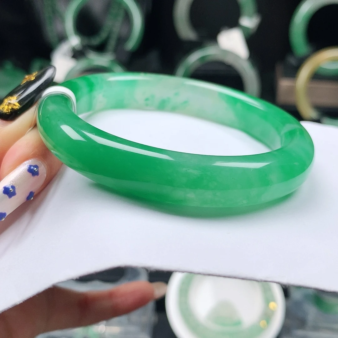 石英质玉未镶嵌手镯58