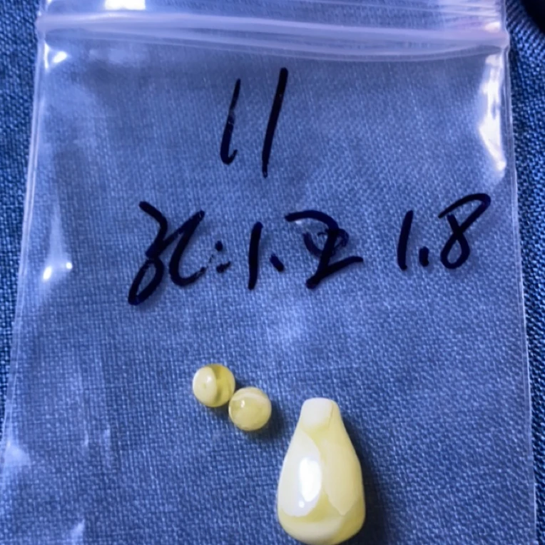 天然蜜蜡三通加小圆珠