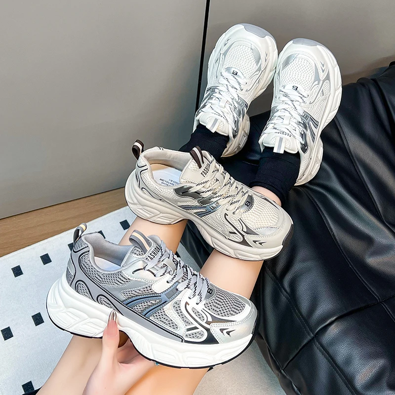 老爹鞋2025年春秋季新款透气百搭时尚学生小众原创个性休闲运动鞋