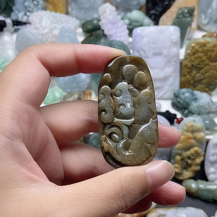 翡翠未镶嵌颈饰翡翠