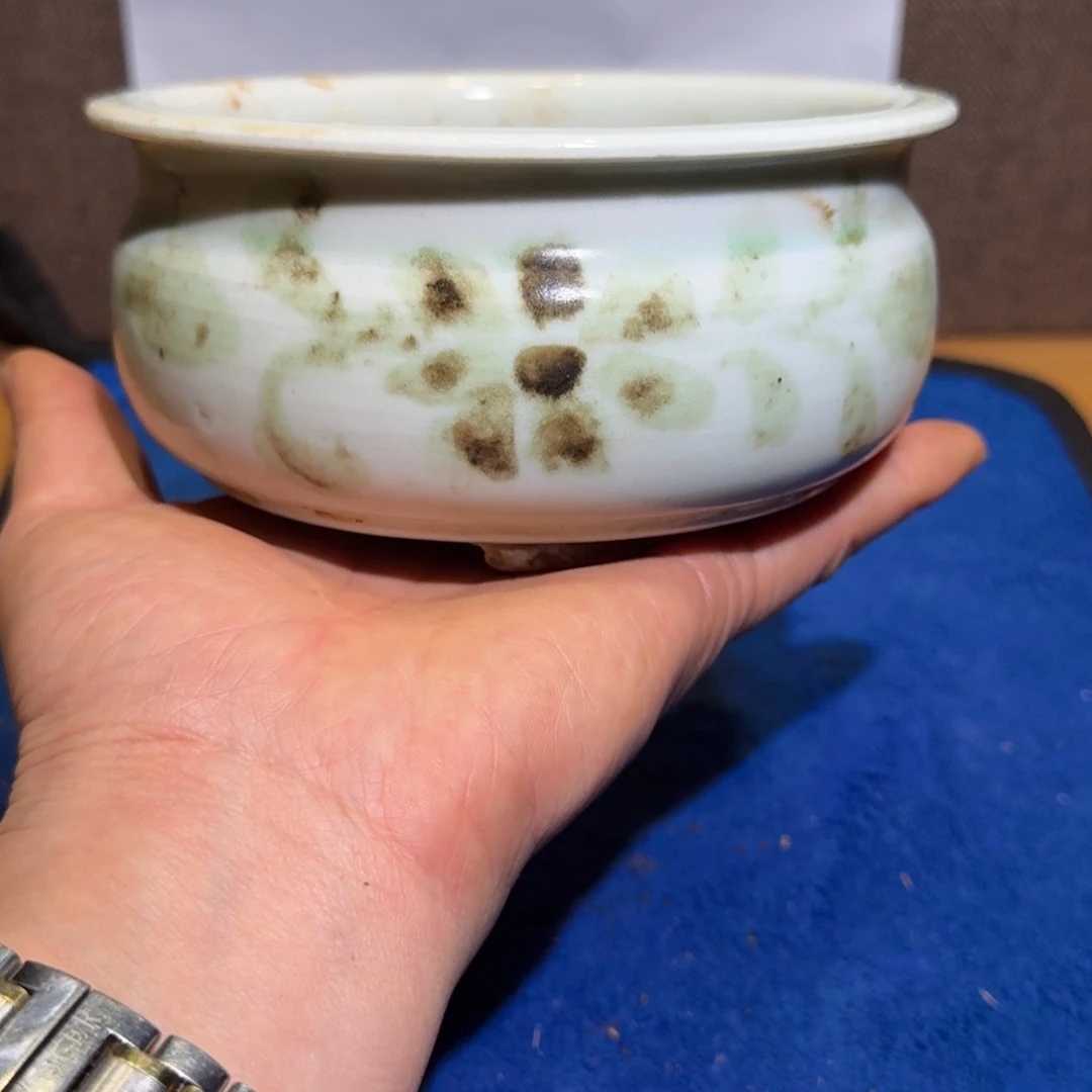 陶其他漂亮的小瓷盆是真的