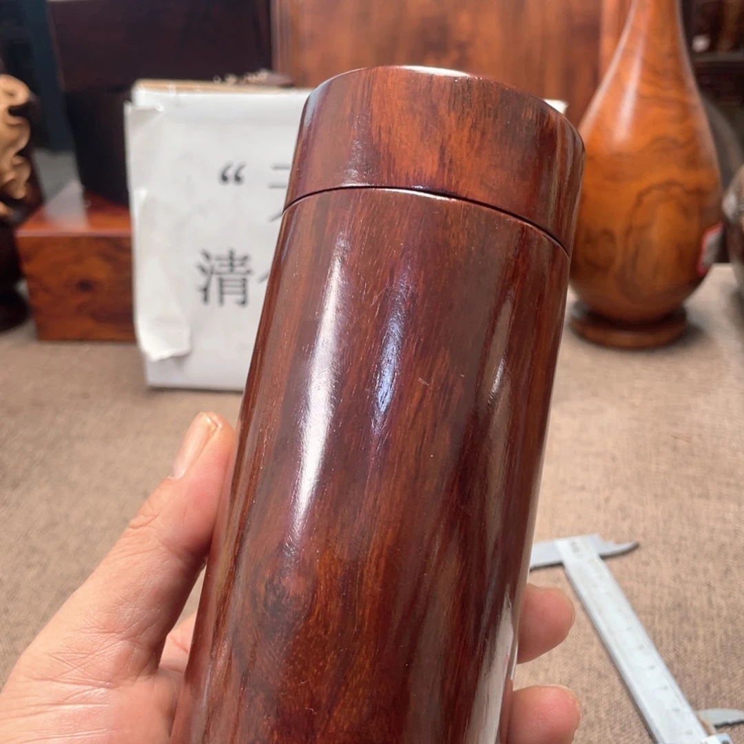 交趾黄檀（大红酸枝）