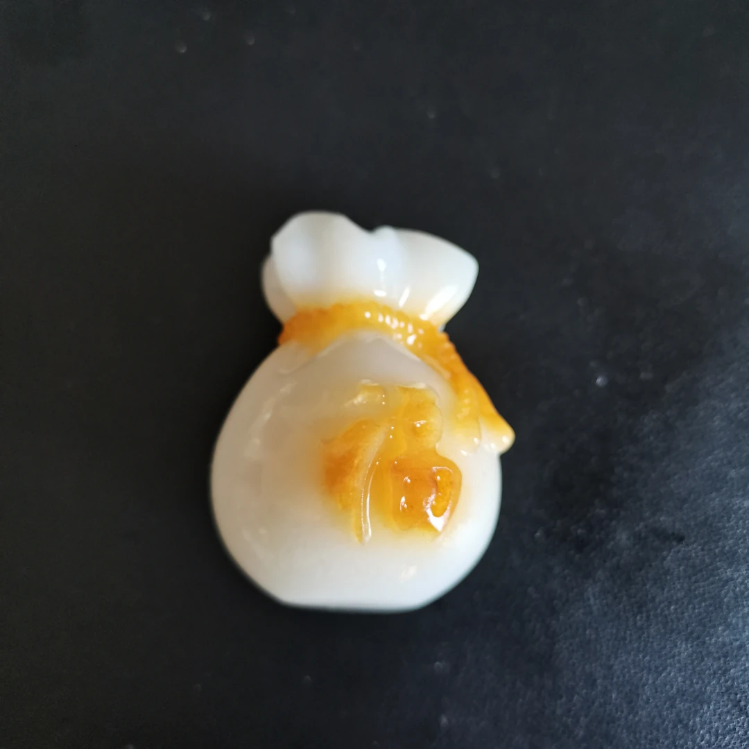 新疆和田玉福袋把件203克